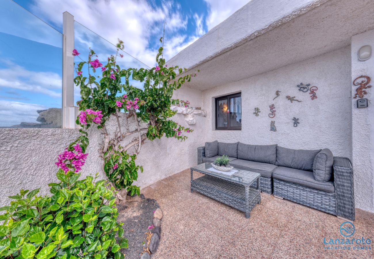 House in  Famara - Casa Buenavista 127- Pool- Sea View- LVH