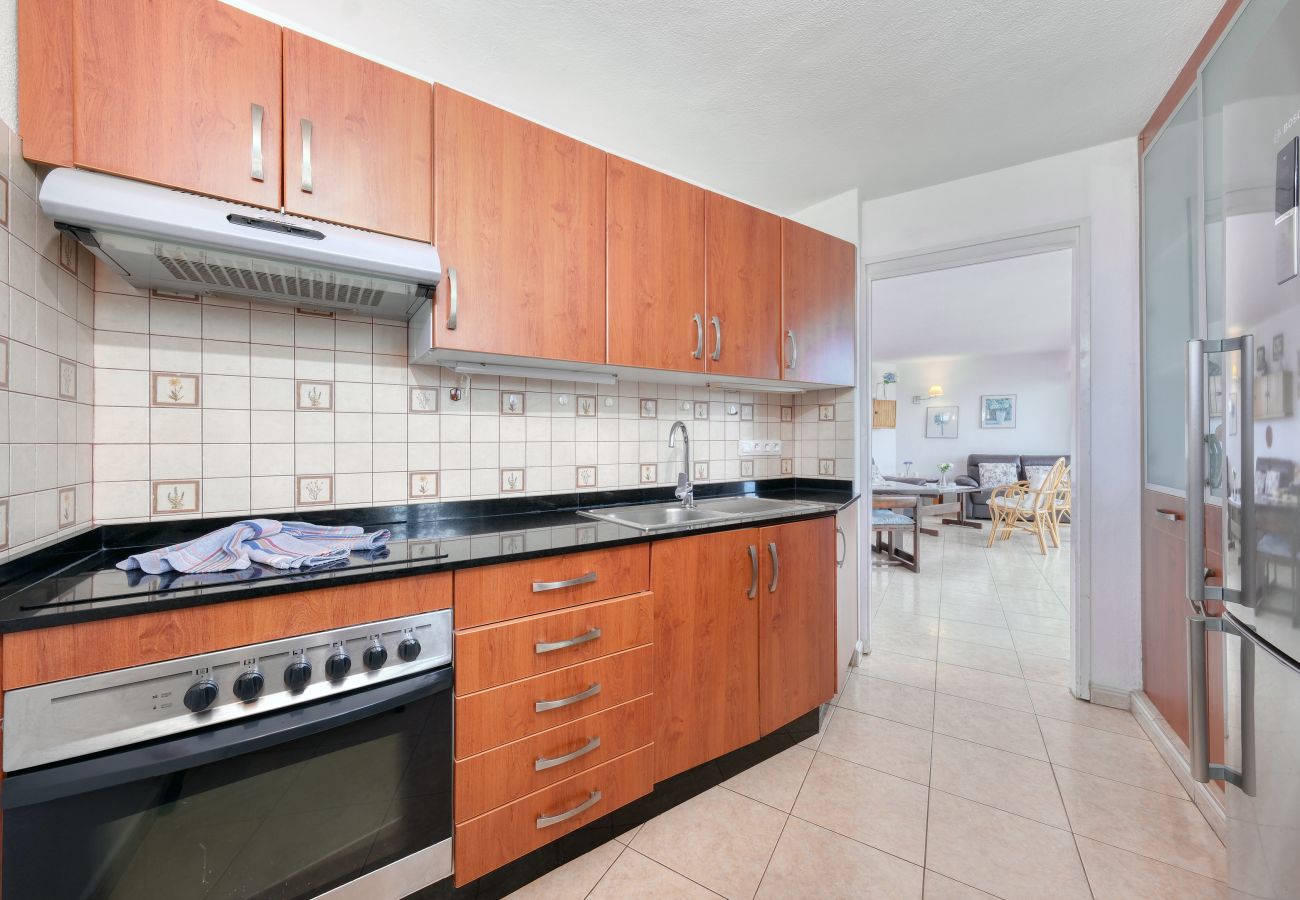 House in  Famara - Casa Buenavista 127 • Pool • Ocean views • Beach 2 min • LVH