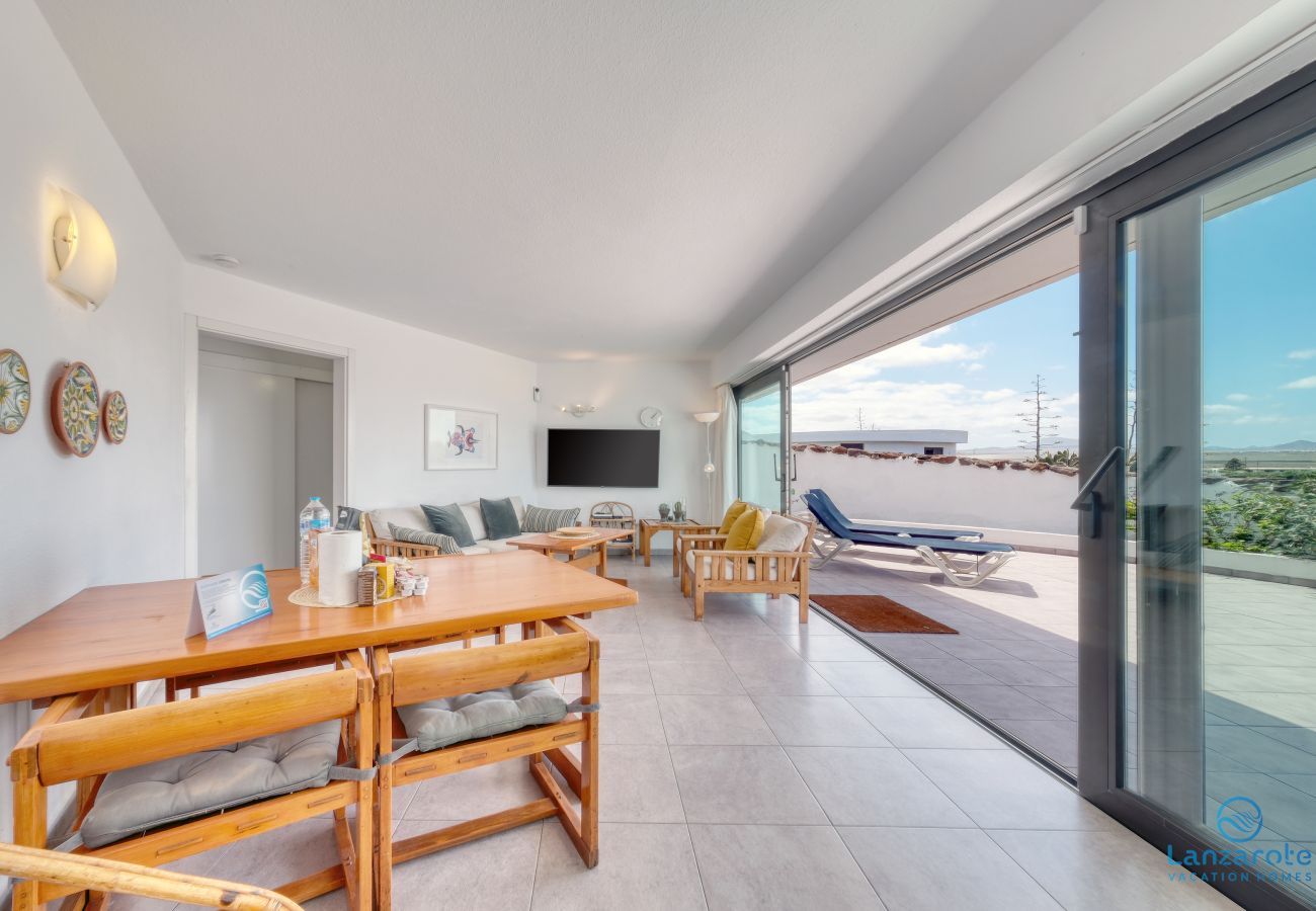 Apartment in  Famara - Canary Soul 90 • Ocean views • Beach 2 min • LVH