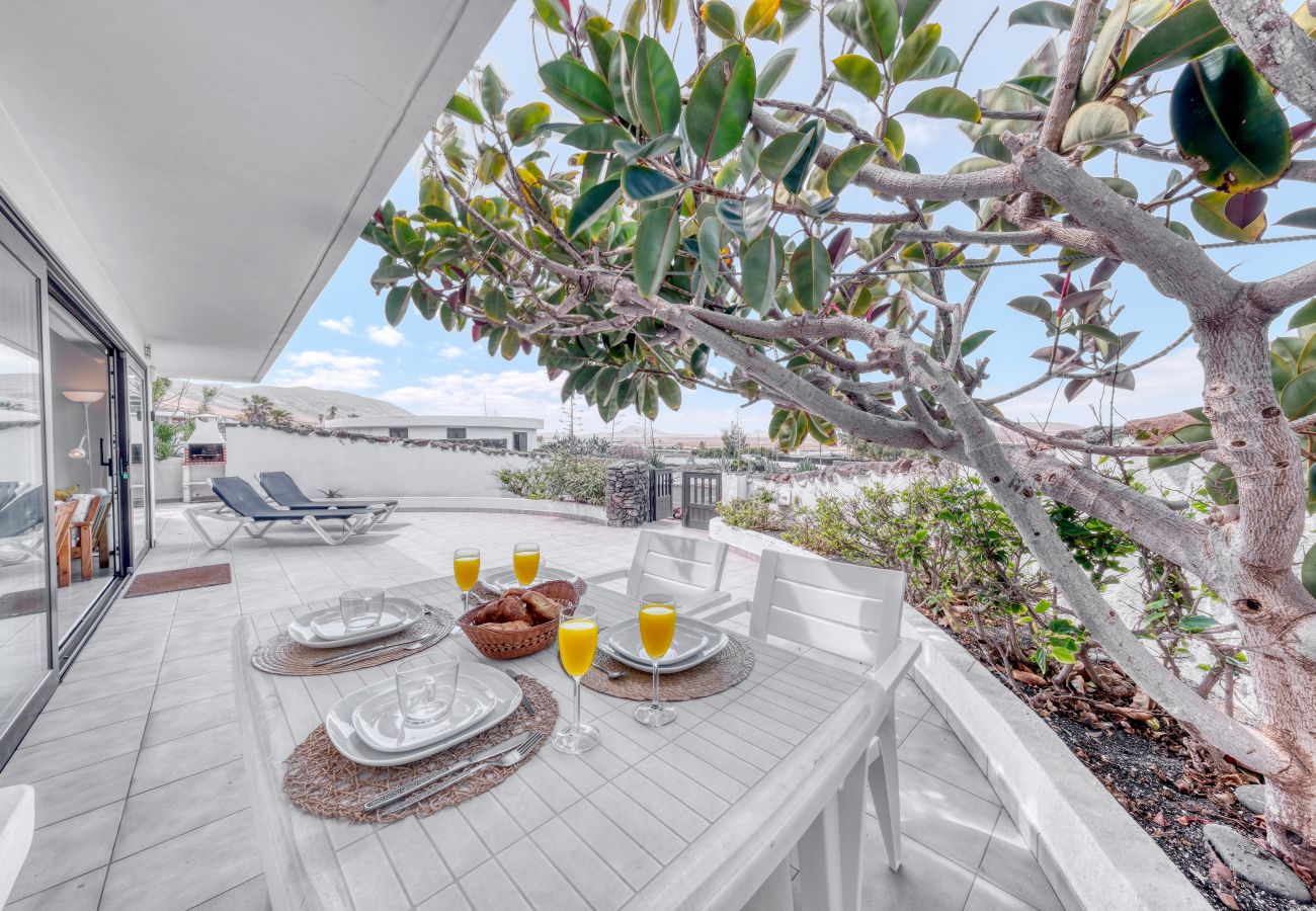 Apartment in  Famara - Canary Soul • Ocean views • Playa a 2 min • LVH