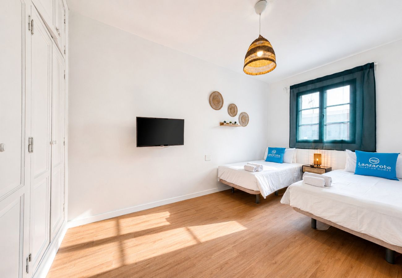 House in Playa Blanca - Casa Lanzarote Luxury Stay • Beach 2 min • LVH