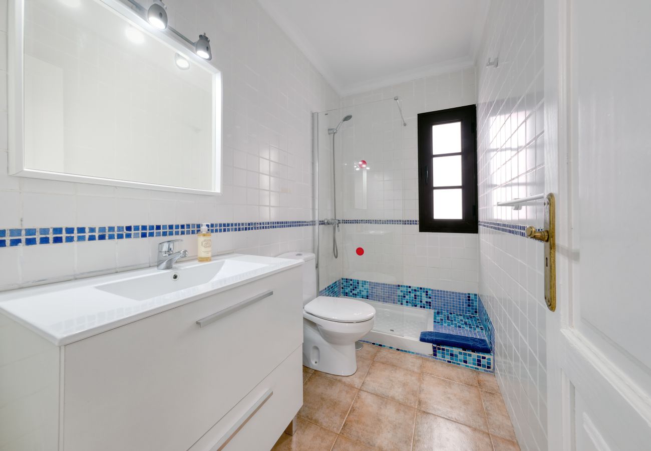 House in Puerto del Carmen - Villa El Rincón • Pool & BBQ • Beach 5 min • LVH