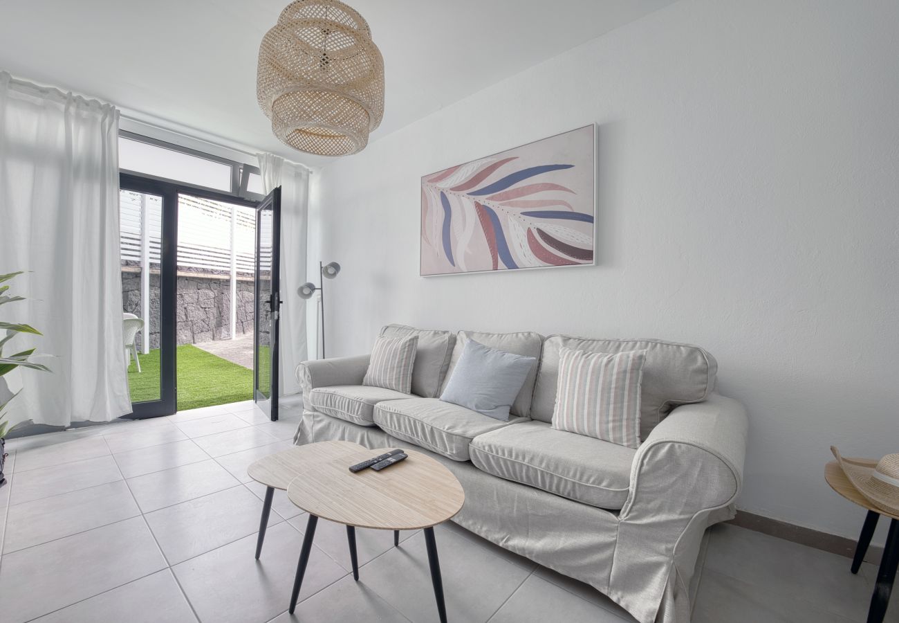 Apartment in Playa Blanca - Apartamento Maria • Beach 10 min • Terrace • LVH