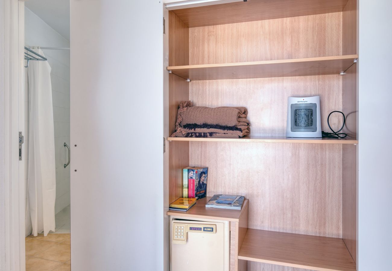 House in  Famara - Bungalow Famara 38- Olas del Risco