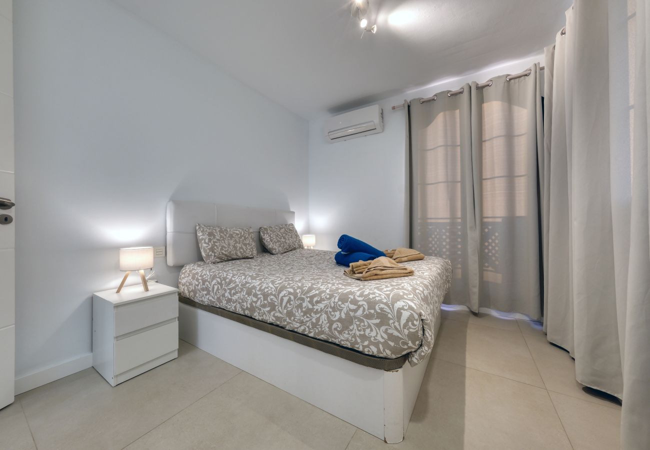 House in Playa Blanca - Casa Malvasía • Pool • 900M from the beach • LVH