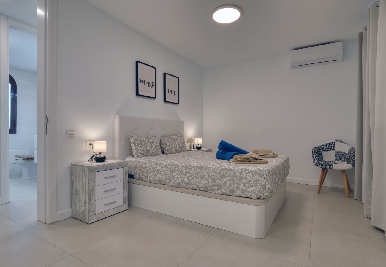 House in Playa Blanca - Casa Malvasía • Pool • 900M from the beach • LVH