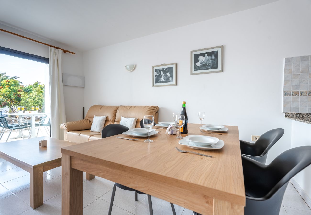 Apartment in Charco del Palo - Apartamento 2, Complejo Casa Blanca