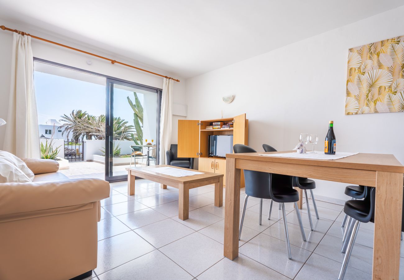 Apartment in Charco del Palo - Apartamento 4, Complejo Casa Blanca