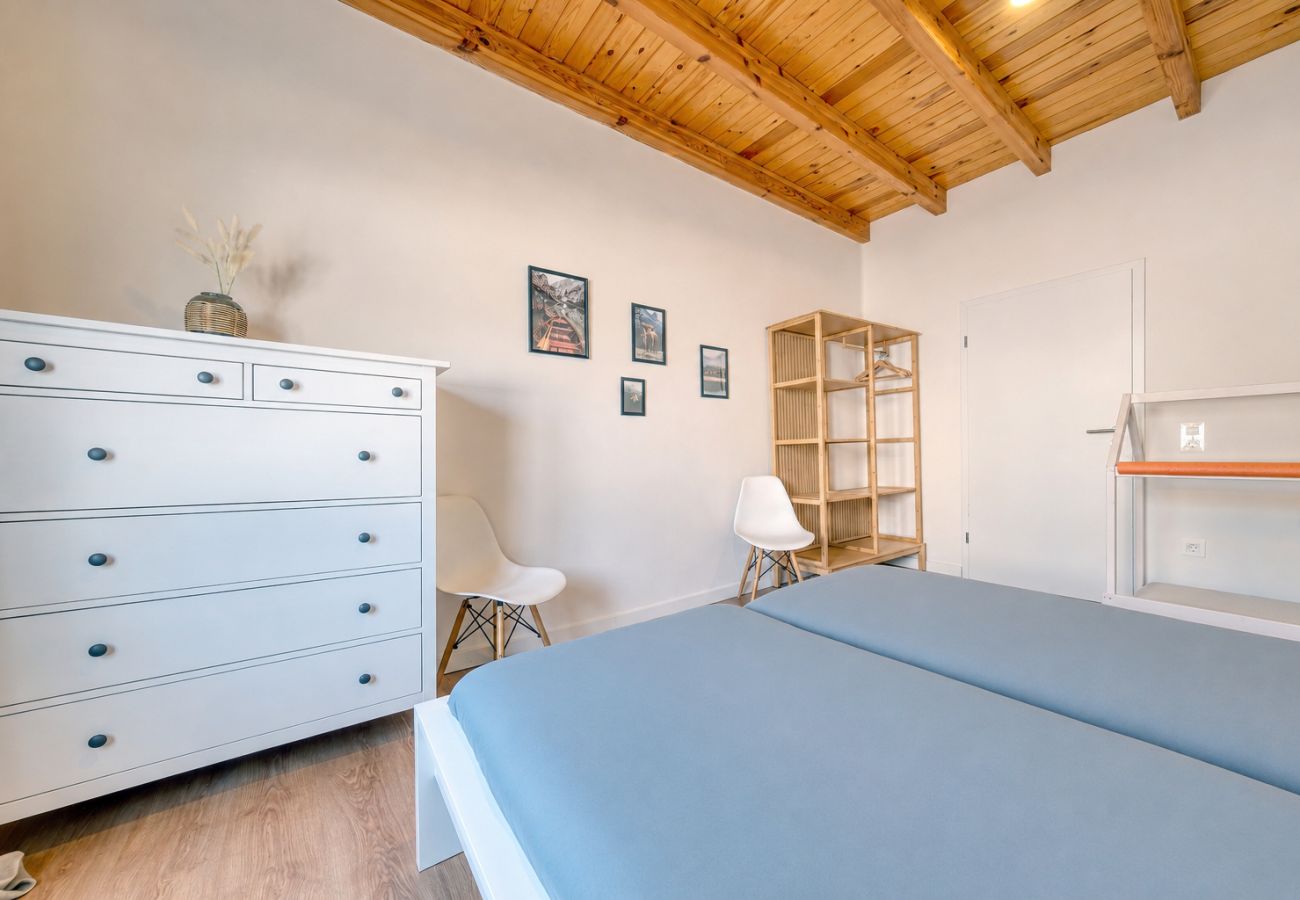 House in Costa Teguise - Chalet Emily - Alpine Chic• Jacuzzi • BBQ 