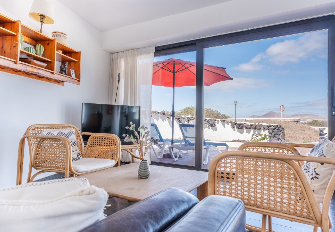 House in  Famara - Quicksand • Ocean views • Beach 1 min • LVH