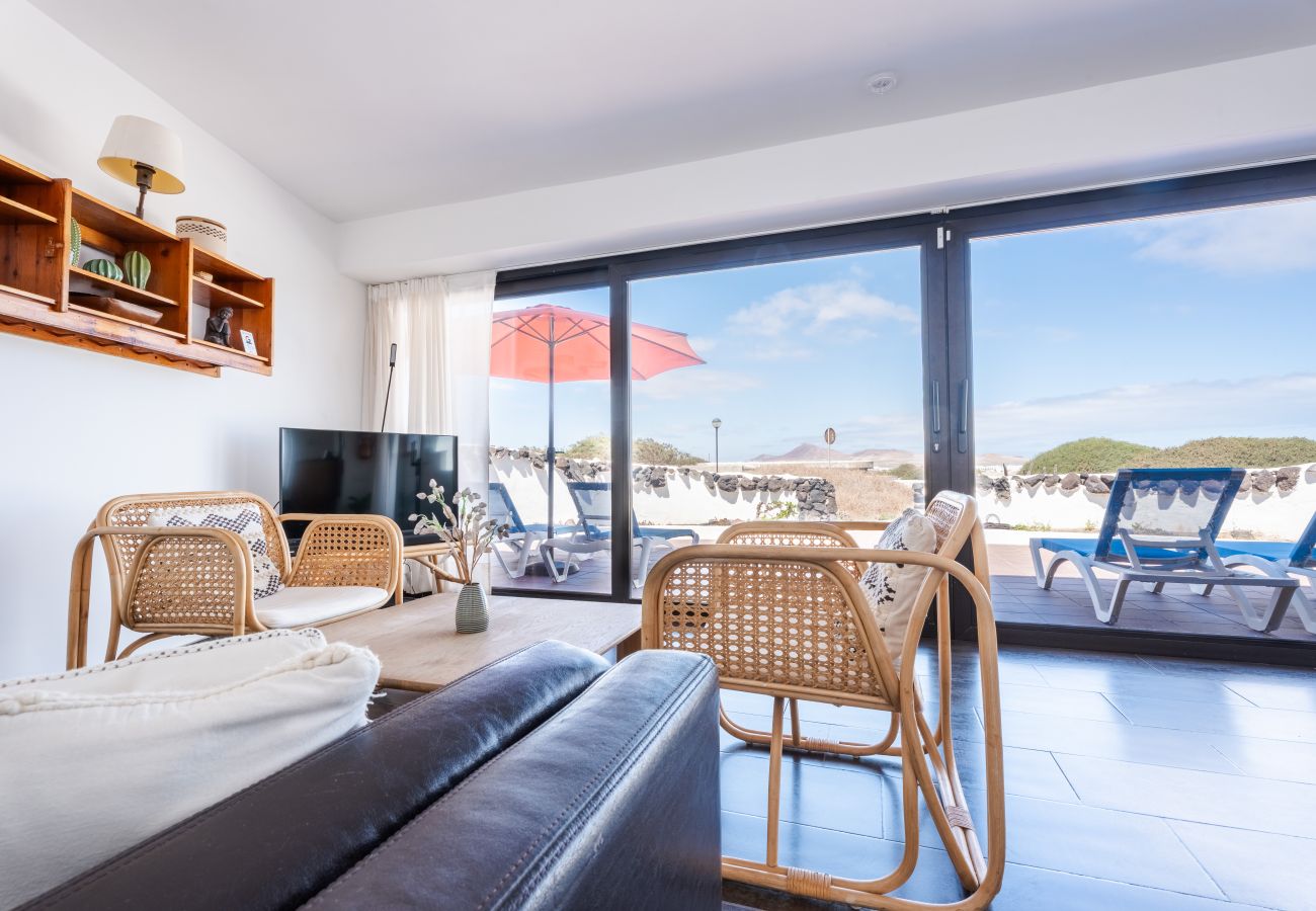 House in  Famara - Quicksand • Ocean views • Beach 1 min • LVH