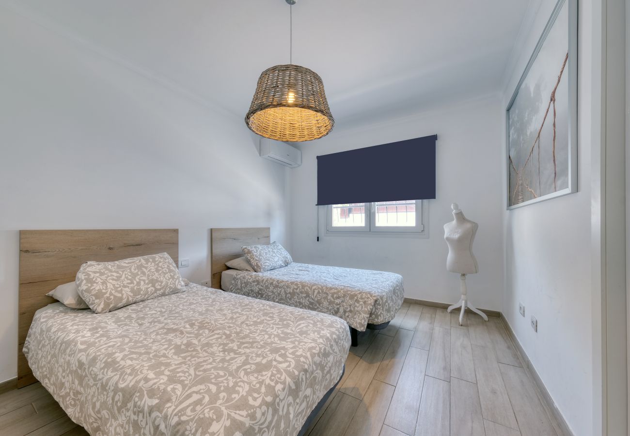 House in Puerto del Carmen - Villa Leona • Heated pool• BBQ
