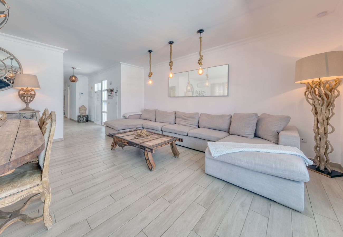 House in Puerto del Carmen - Villa Leona • Heated pool• BBQ