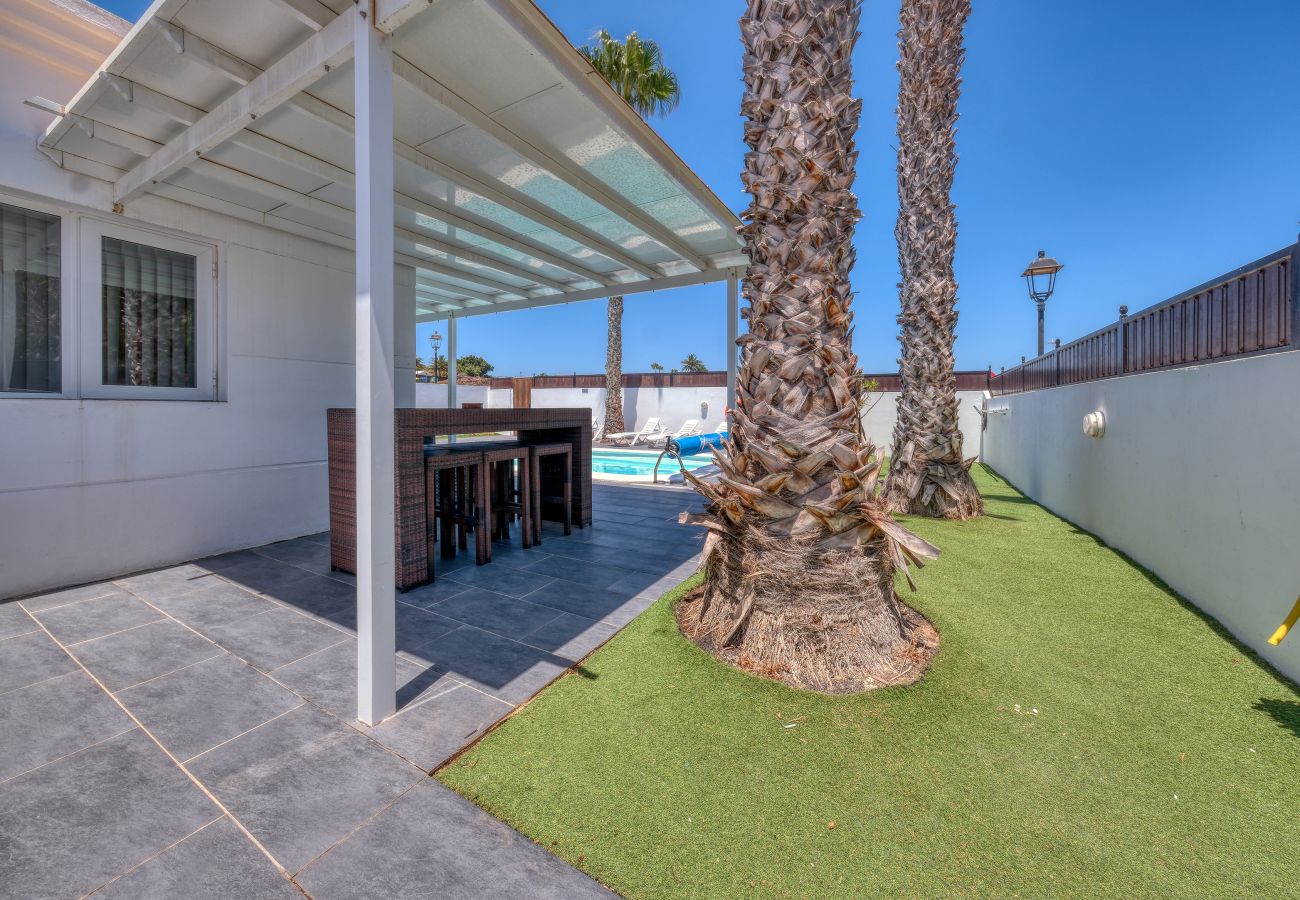 House in Puerto del Carmen - Villa Leona • Heated pool• BBQ
