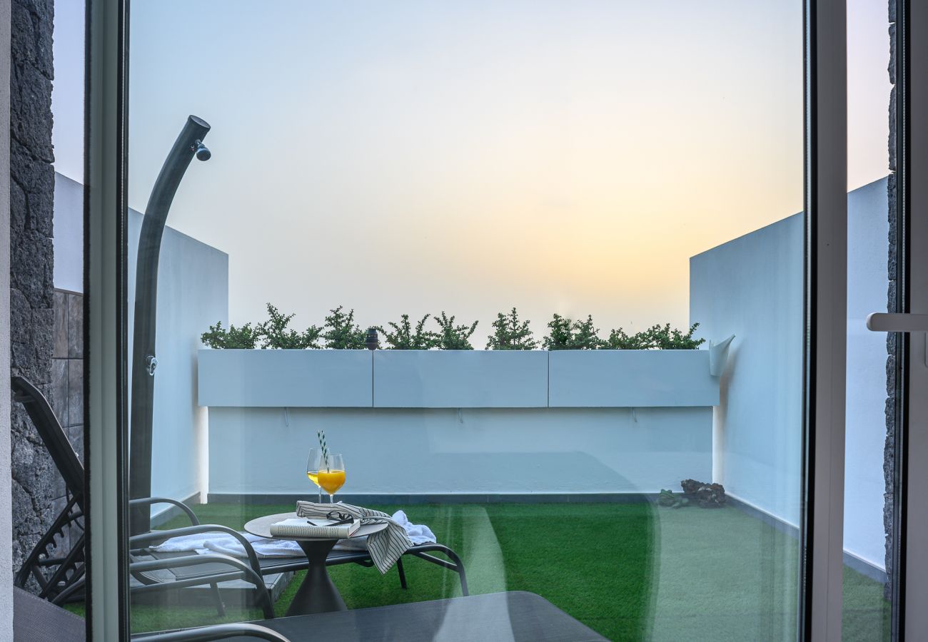 Appartamento a Playa Blanca - Monstera House - Near the beach, Air-Con, Fast Wifi and SAT tv Appartamento a Playa Blanca - Monstera House - Near the beach, Air-Con, Fast Wifi and SAT tv