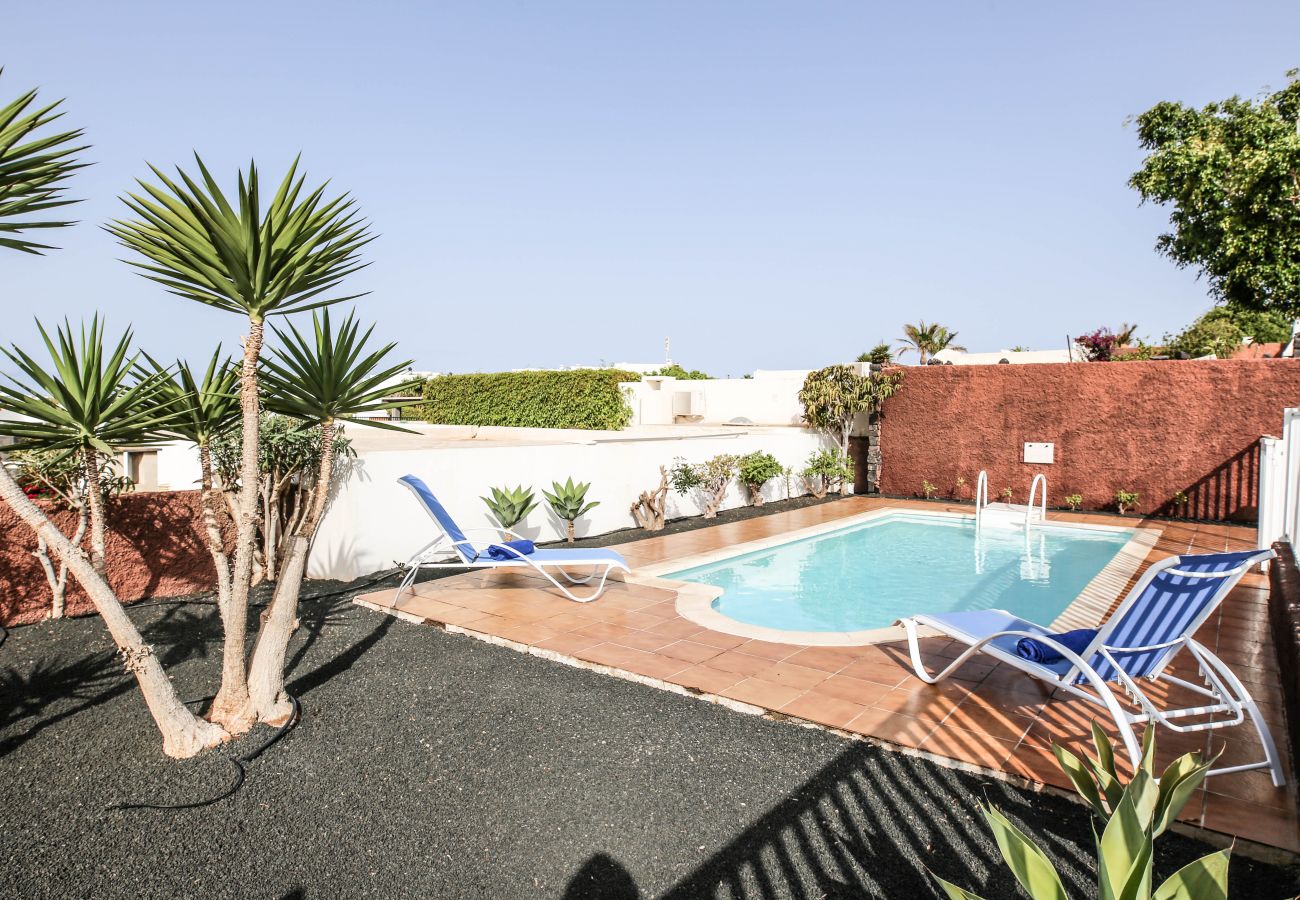 Villa a Playa Blanca - Relax and Sea Views Las Coloradas - Private Pool with BBQ By Lanzarote Vacation Homes