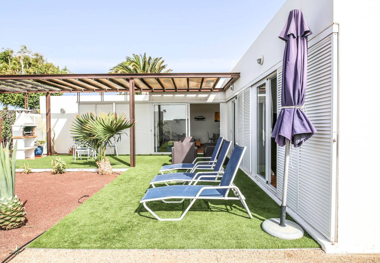 Villa a Playa Blanca - Las Coloradas - Vista mare - Piscina con BBQ By LVH