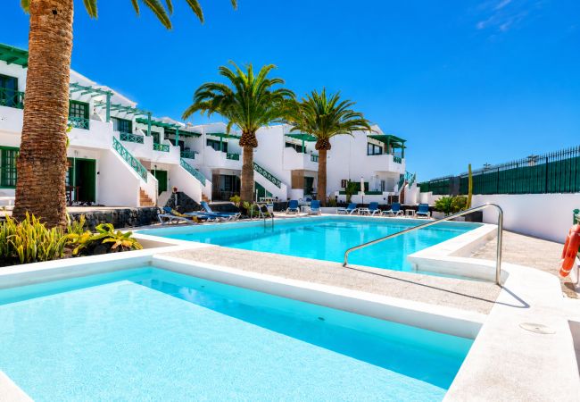 Appartamento a Puerto del Carmen - Chez Carmen • Pool View • Beach 900M • LVH