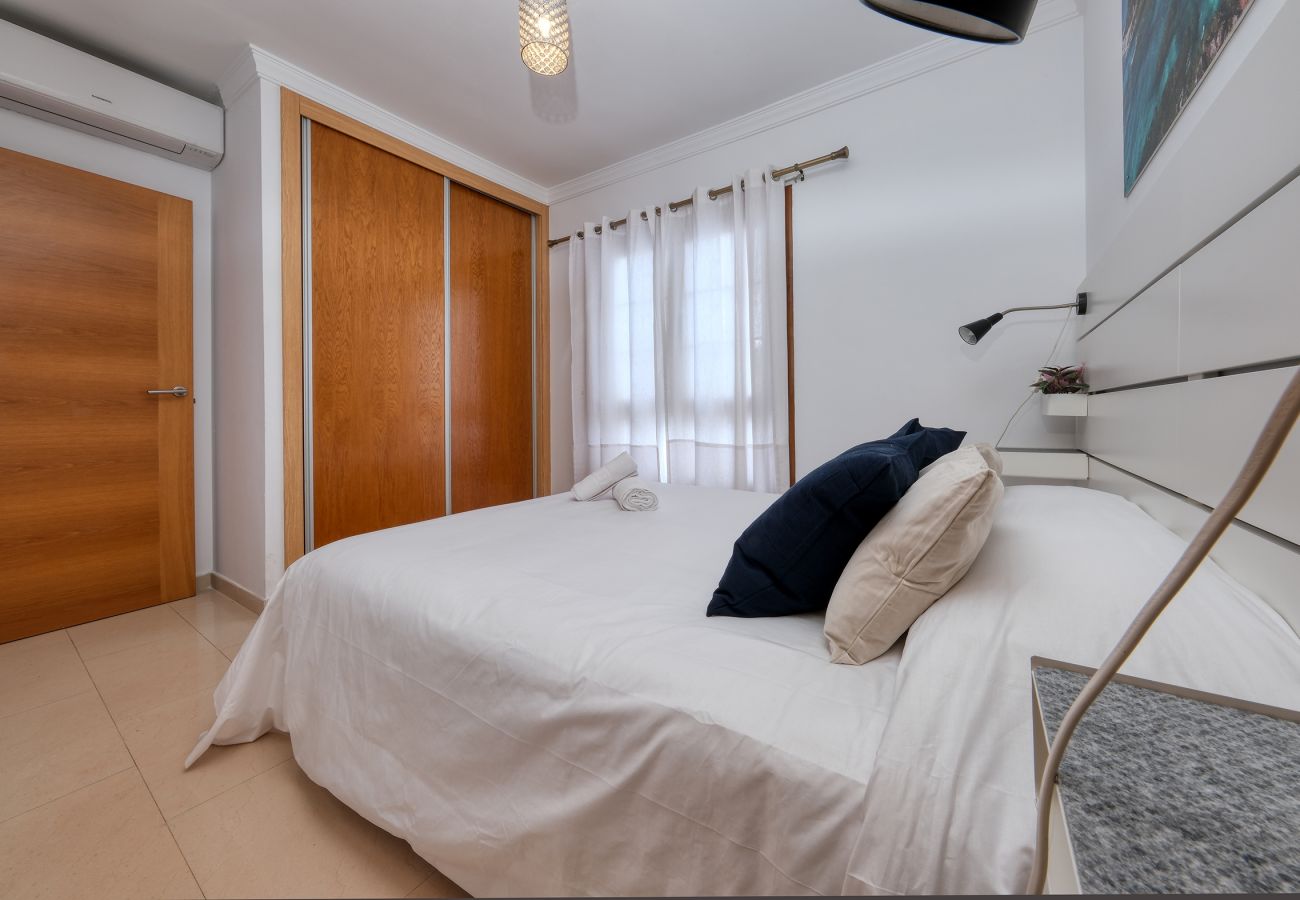 Villa a Playa Blanca - Villa Flavia - Private Pool, Jacuzzi, BBQ and Game Room By Lanzarote Vacation Home