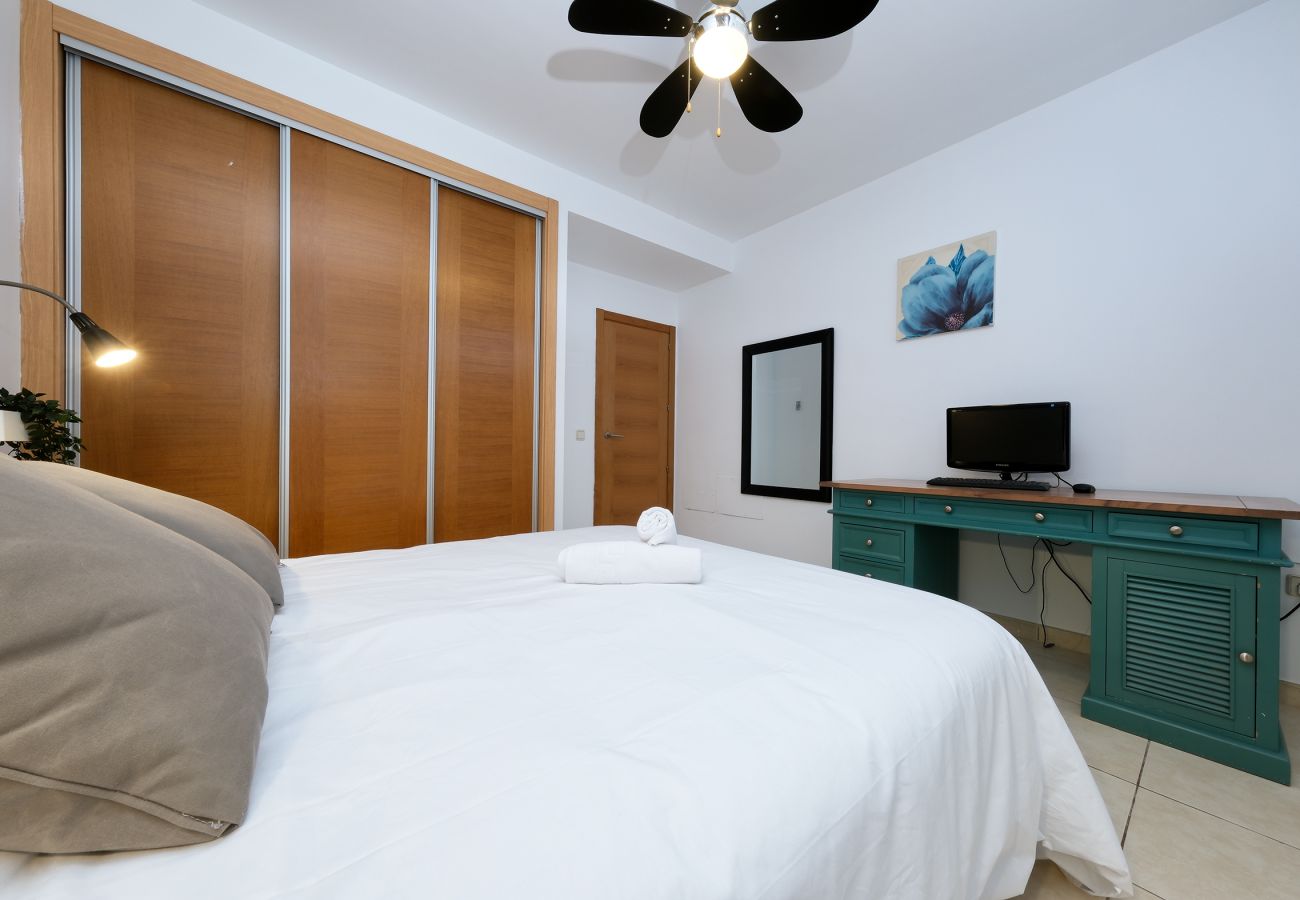 Villa a Playa Blanca - Villa Flavia - Private Pool, Jacuzzi, BBQ and Game Room By Lanzarote Vacation Home