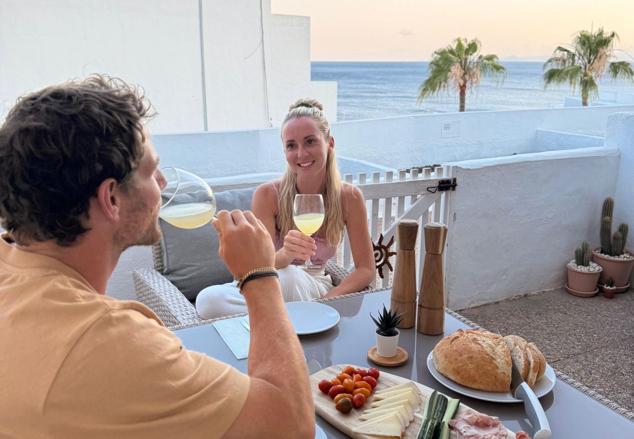 Studio a Puerto del Carmen - Suite Infinity Ocean - Piscina e vista mare By LVH