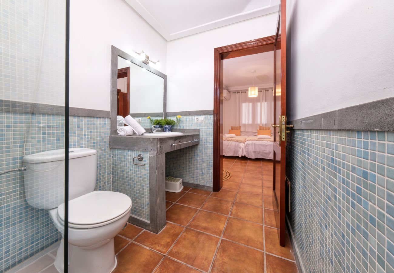 Villa a Playa Blanca - Villa Aurelia - Pool, Jacuzzi, BBQ e Ping-Pong By LVH