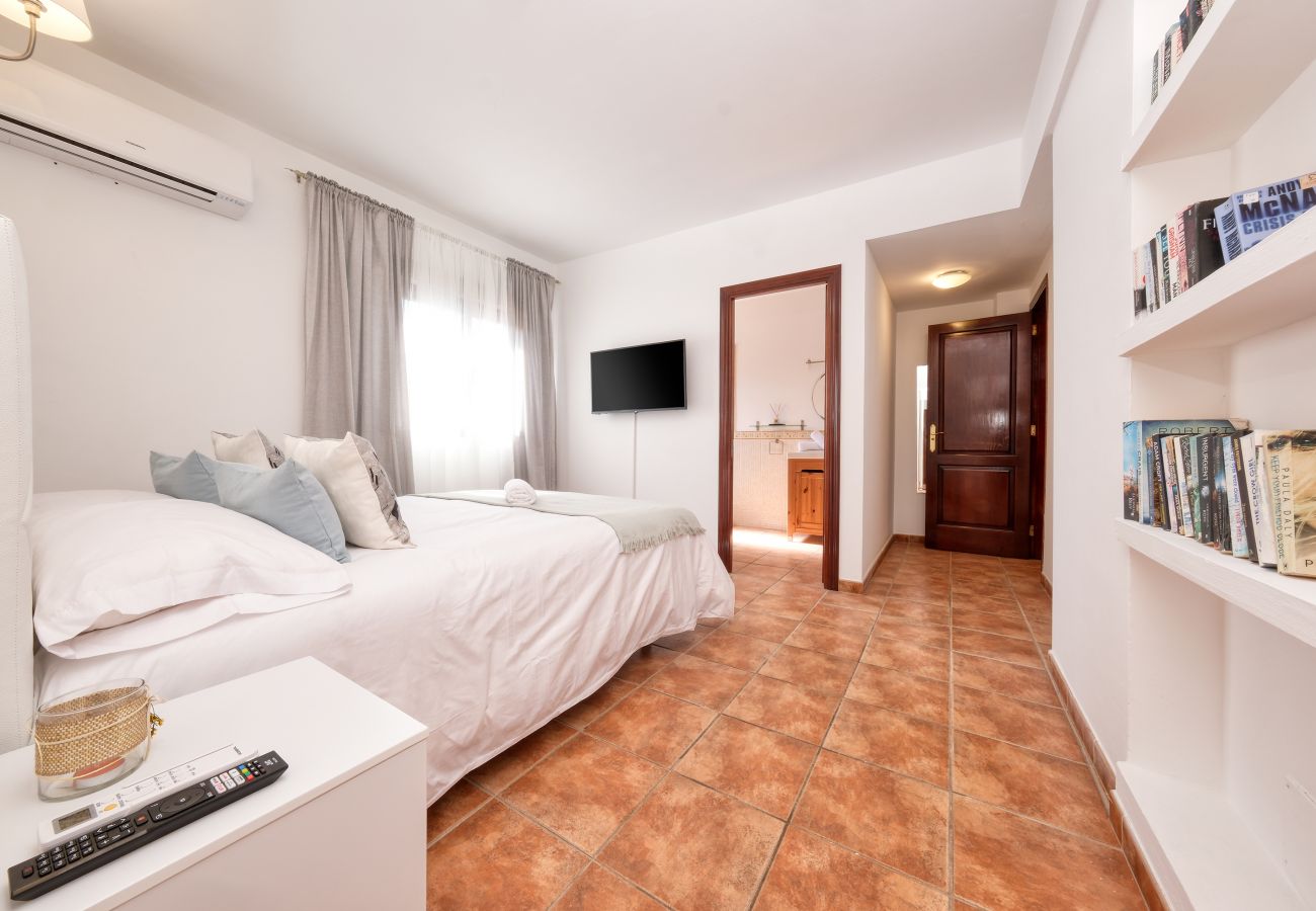 Villa a Playa Blanca - Villa Aurelia - Pool, Jacuzzi, BBQ e Ping-Pong By LVH