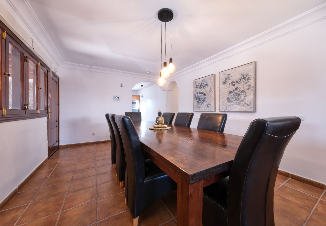 Villa a Playa Blanca - Villa Aurelia - Pool, Jacuzzi, BBQ e Ping-Pong By LVH