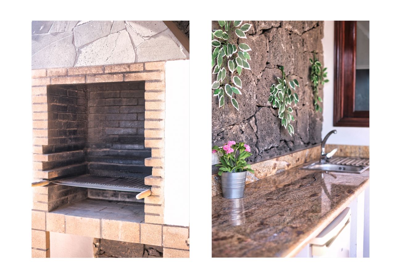 Villa a Playa Blanca - Villa Aurelia - Pool, Jacuzzi, BBQ e Ping-Pong By LVH