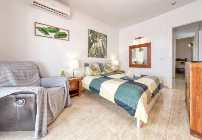 Villa a Playa Blanca - Villa Picasso - Private Pool, BBQ and Air-Con By Lanzarote Vacation Homes Villa a Playa Blanca - Villa Picasso - Private Pool, BBQ and Air-Con By Lanzarote Vacation Homes