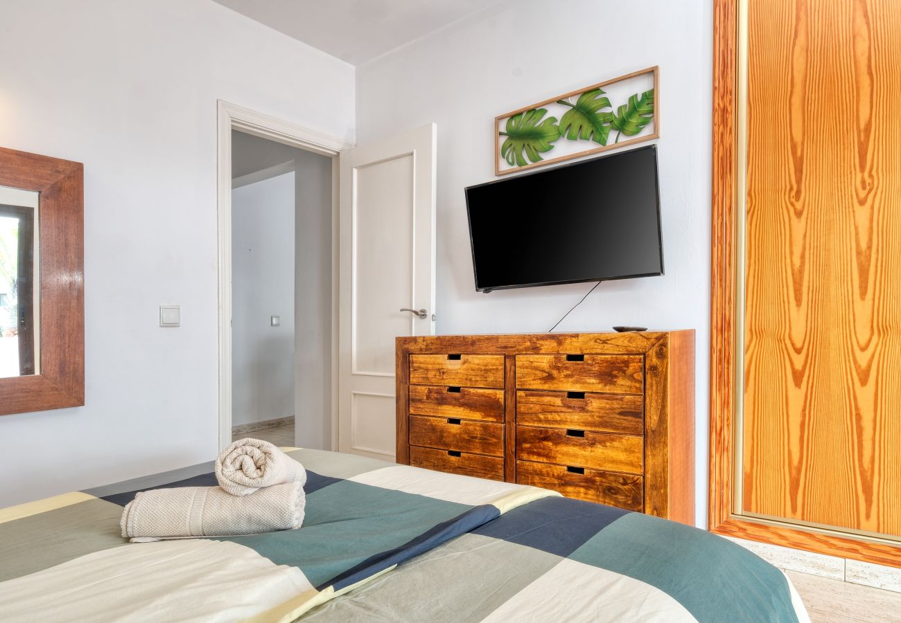 Villa a Playa Blanca - Villa Picasso - Private Pool, BBQ and Air-Con By Lanzarote Vacation Homes Villa a Playa Blanca - Villa Picasso - Private Pool, BBQ and Air-Con By Lanzarote Vacation Homes