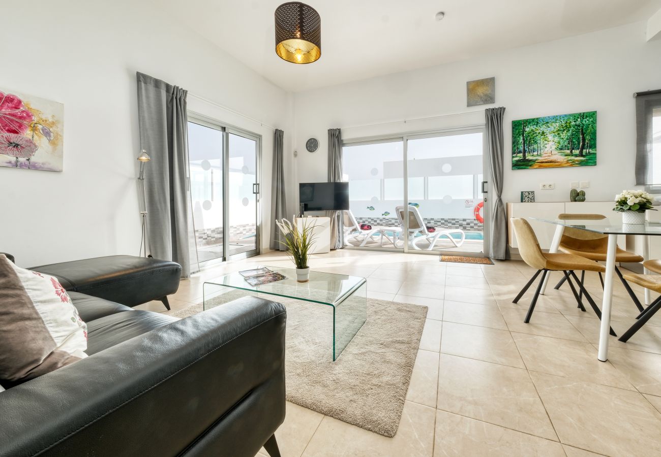 Casa a Playa Blanca - Villa Cassia - Piscina, Biliardino, BBQ e AACC By LVH