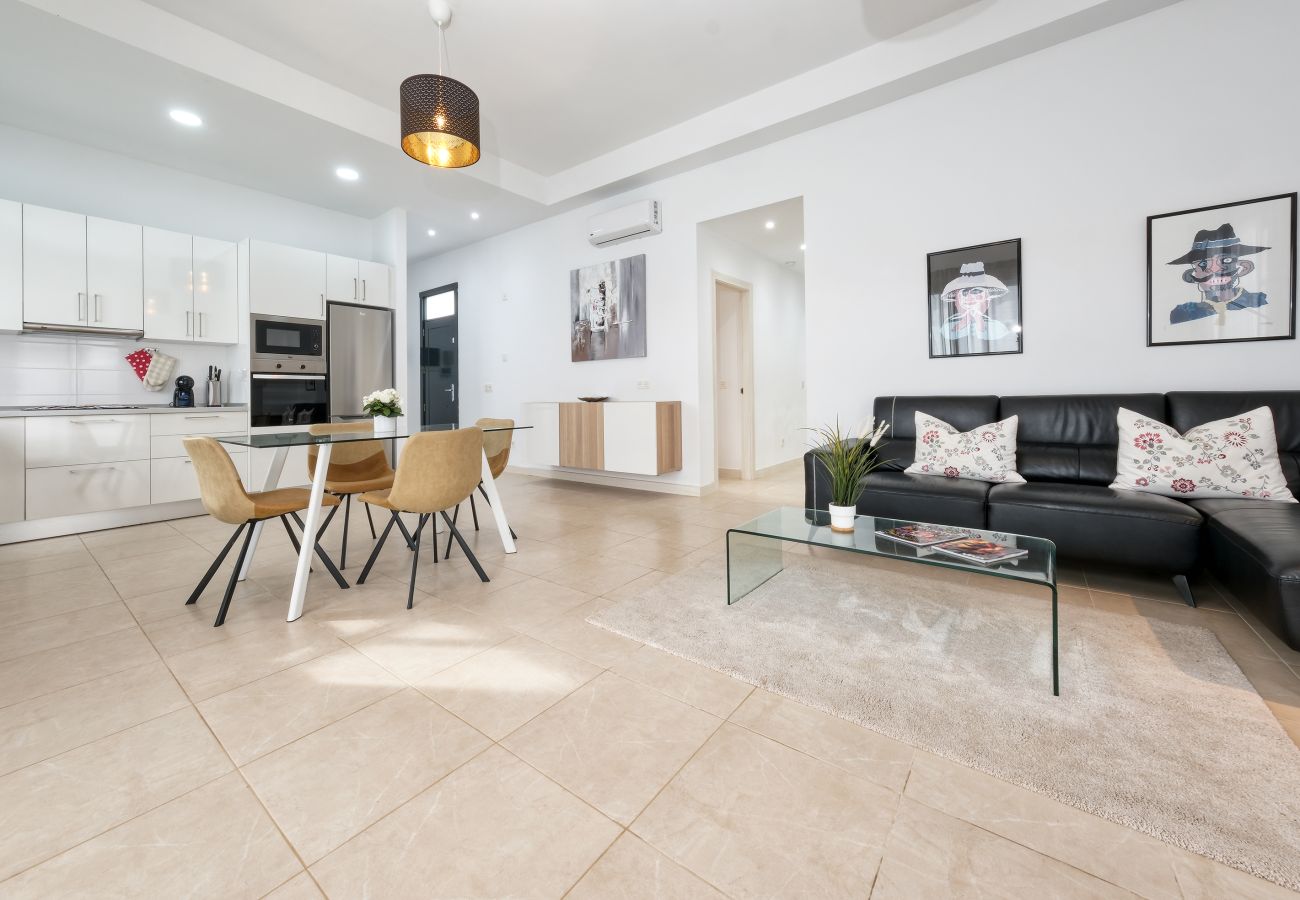 Casa a Playa Blanca - Villa Cassia - Piscina, Biliardino, BBQ e AACC By LVH