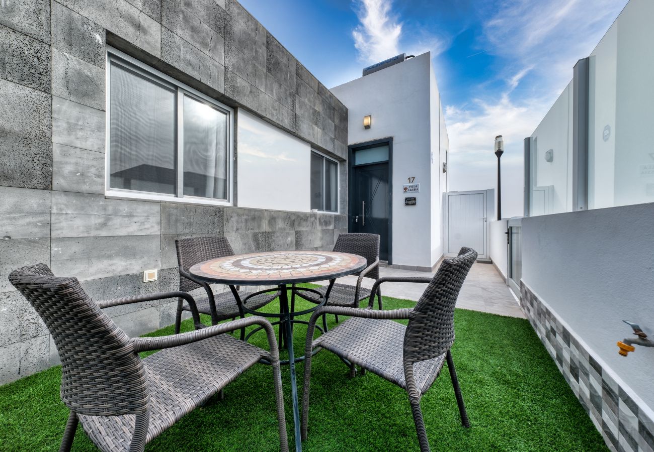 Casa a Playa Blanca - Villa Cassia - Piscina, Biliardino, BBQ e AACC By LVH