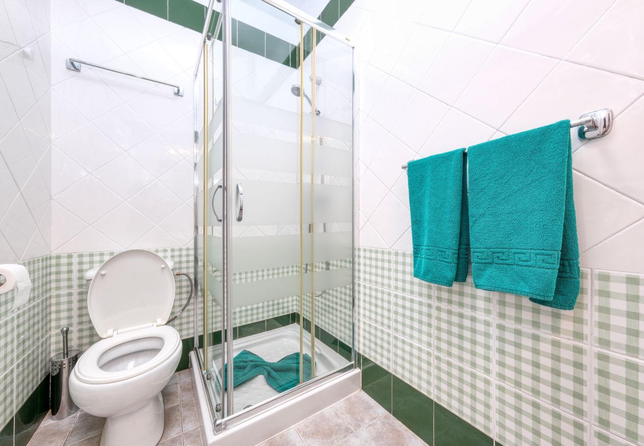 Villa a Playa Blanca - Blue Waves House - Heated Pool, BBQ and Bicycles By LVH