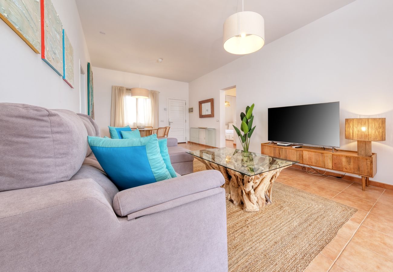 Villa a Playa Blanca - Villa Malolo - Private Pool and Jacuzzi By Lanzarote Vacation Homes