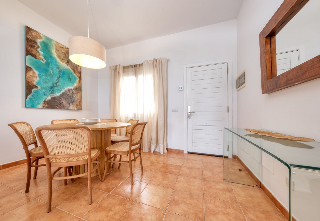 Villa a Playa Blanca - Villa Malolo - Private Pool and Jacuzzi By Lanzarote Vacation Homes