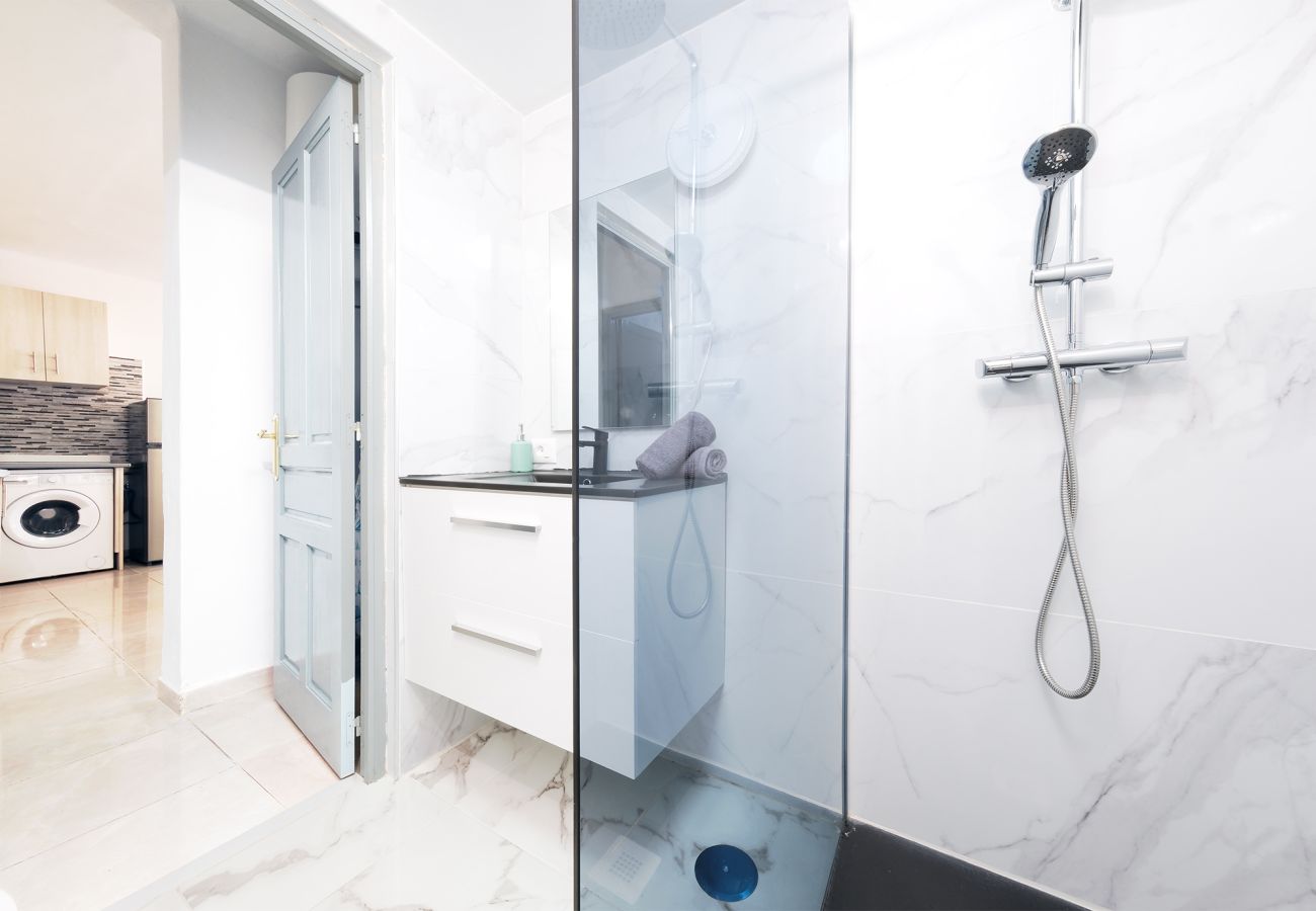 Casa a Puerto del Carmen - Happy Beach Home - Piscina condivisa By LVH