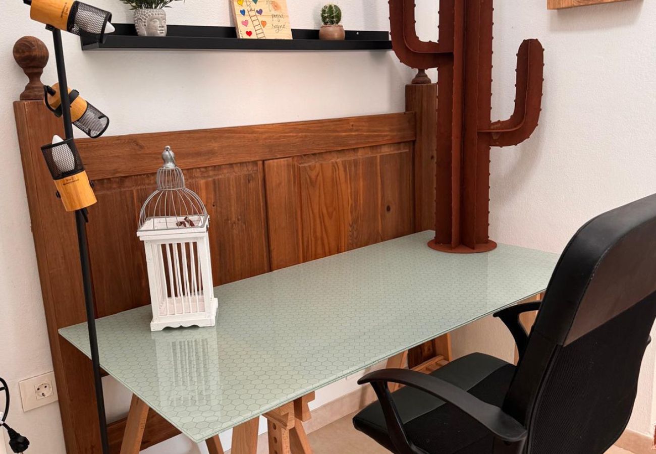 Affitto per camere a Tinajo - Casa Casa NoPasaNada, habitación Triple Los Lobos