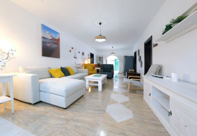 Affitto per camere a Tinajo - Casa NoPasaNada, estudio La Graciosa Sea View Affitto per camere a Tinajo - Casa NoPasaNada, estudio La Graciosa Sea View