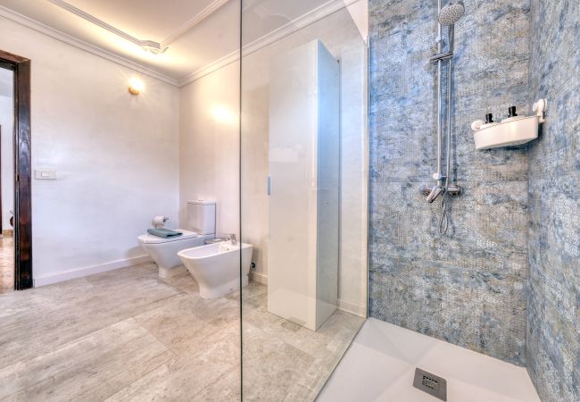 Affitto per camere a Tinajo - Casa NoPasaNada: habitación La Gomera con baño privado exterior Affitto per camere a Tinajo - Casa NoPasaNada: habitación La Gomera con baño privado exterior