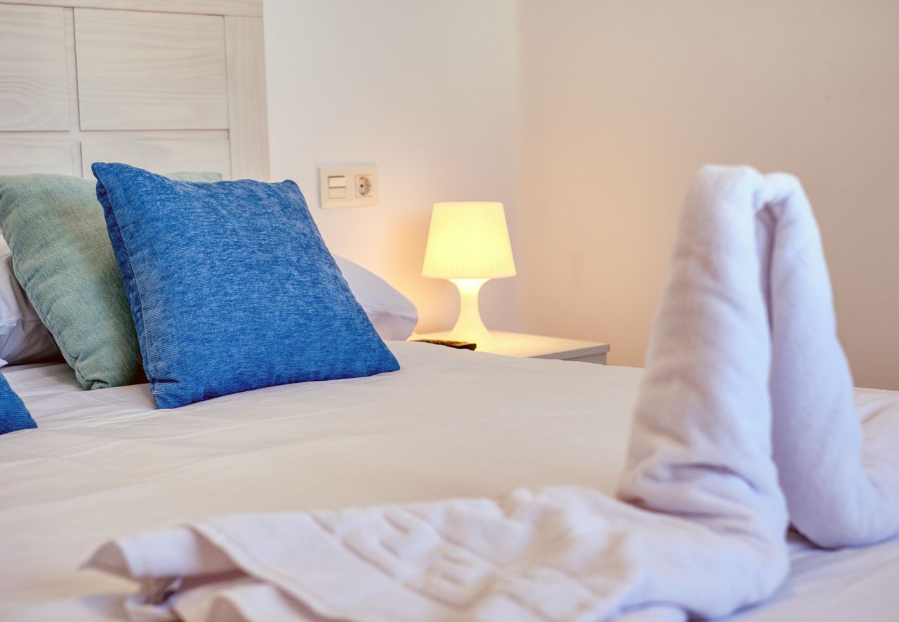 Casa a Costa Teguise - Suite ANIAGUA casa vacanze con vista alla piscina 