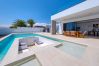 Villa a Puerto Calero - White House- Luxury Villa and Apartment by Lanzarote Vacation Homes