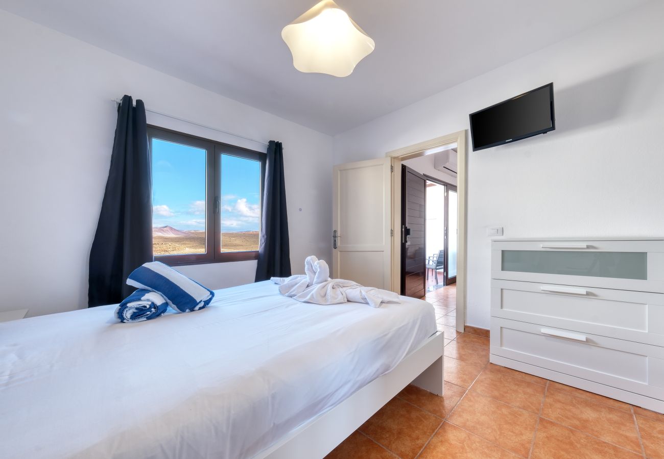 Casa a La Santa - Casita Luisa - Ping pong-300M to the Beach  By LVH