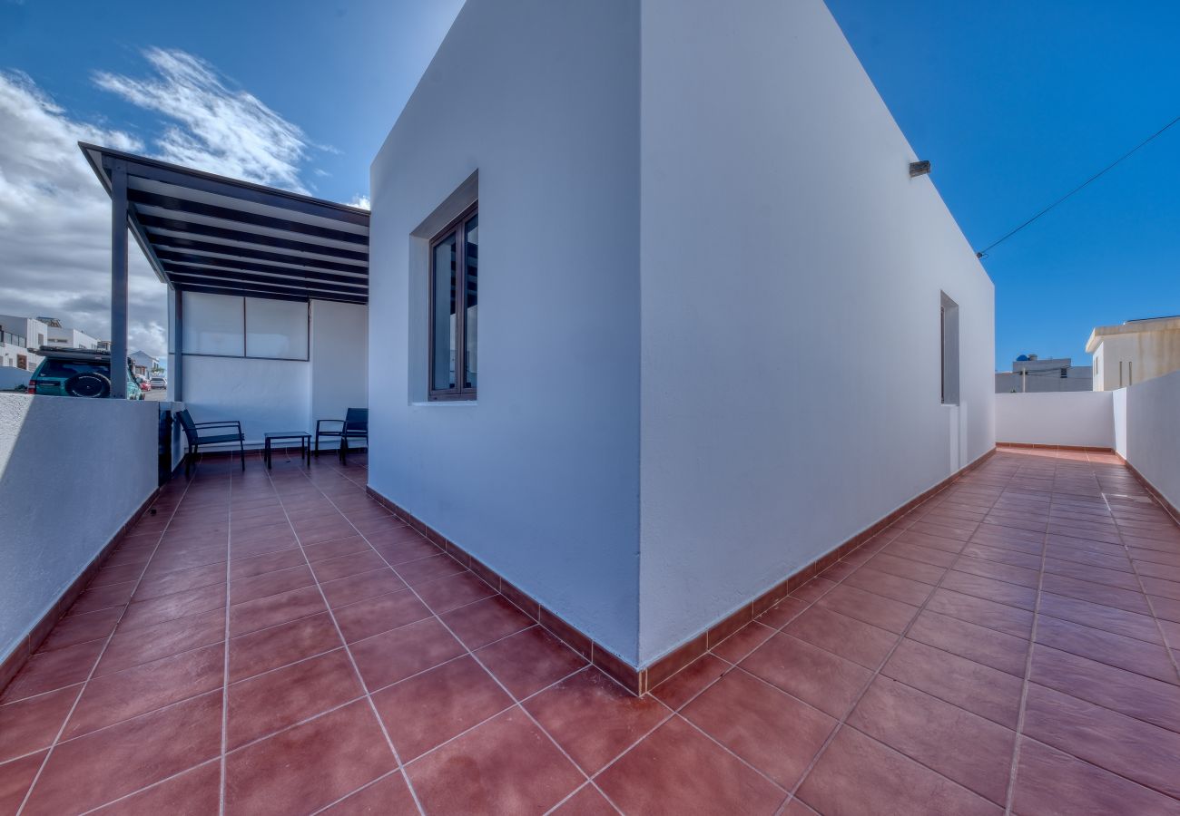 Casa a La Santa - Casita Luisa - Ping pong-300M to the Beach  By LVH