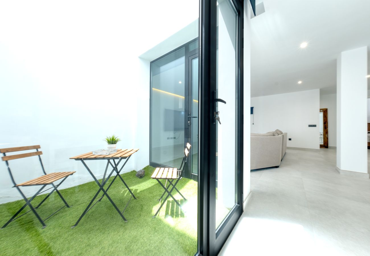 Appartamento a Puerto Calero - Luxury  White House Apartment