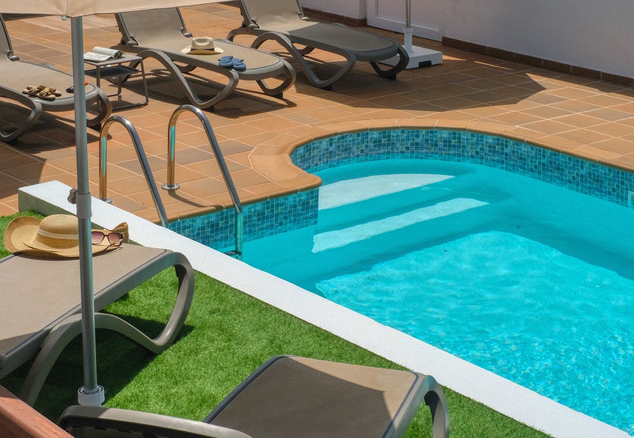 Casa a Playa Blanca - Villa Los Yeyos • Ocean view • Pool • BBQ • Billar