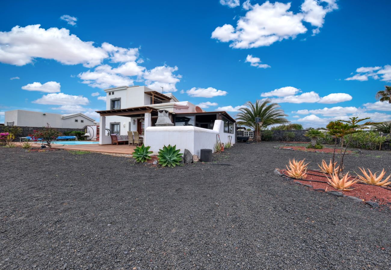 Casa a Playa Blanca - Villa Montaña Roja