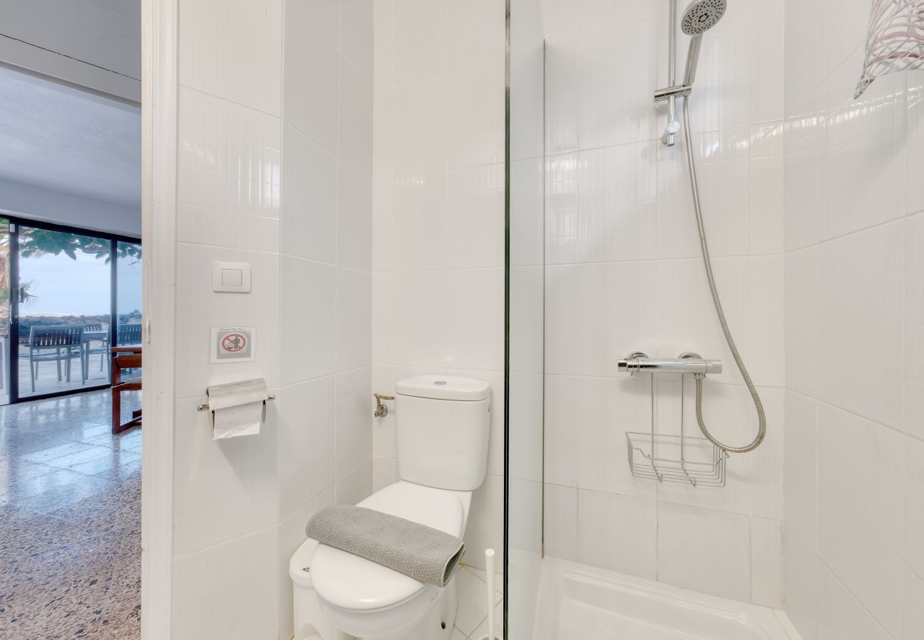 Casa a  Famara - Atlántico Famara 124 • Ocean views • Beach 2 min • LVH