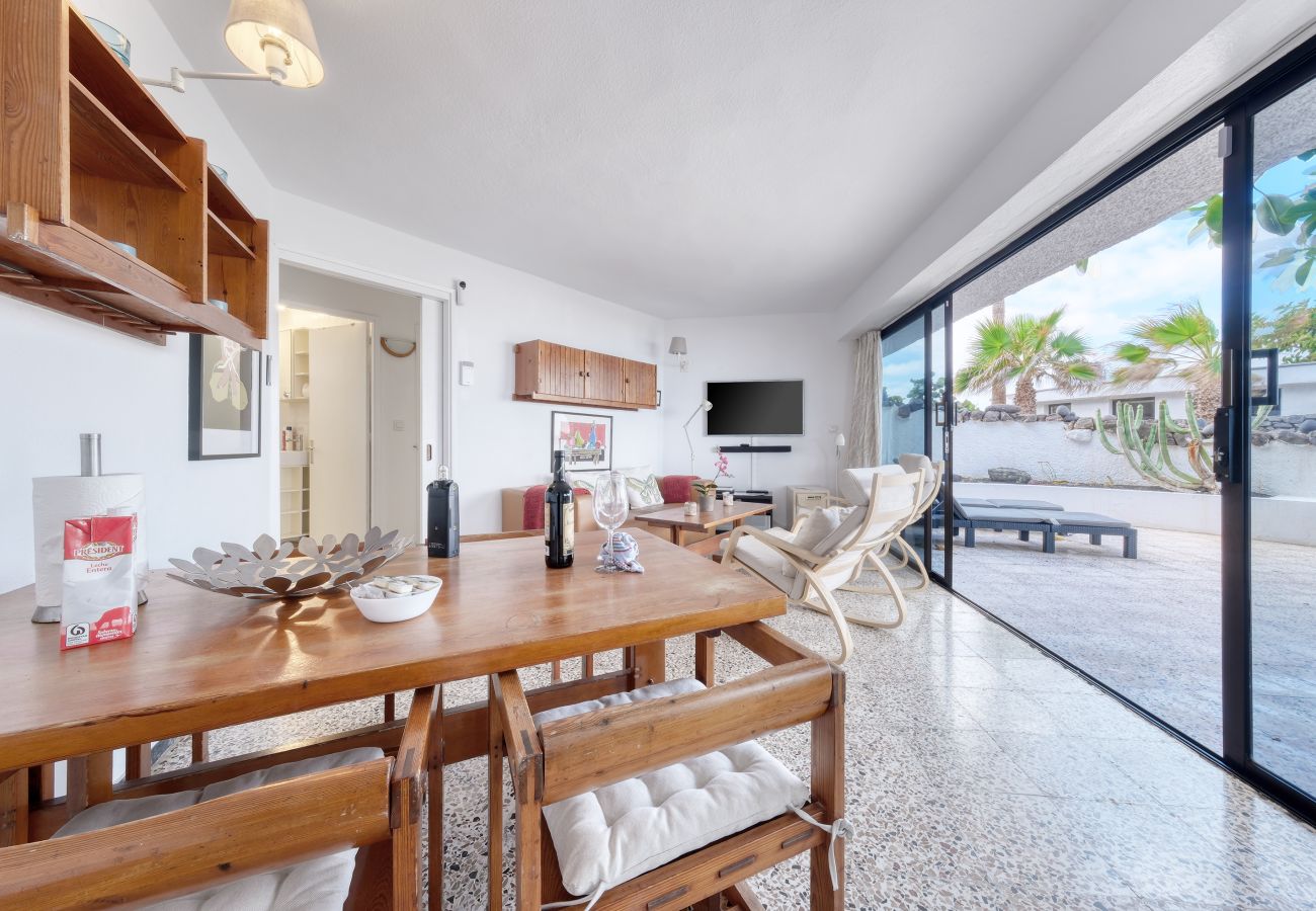 Casa a  Famara - Atlántico Famara 124 • Ocean views • Beach 2 min • LVH